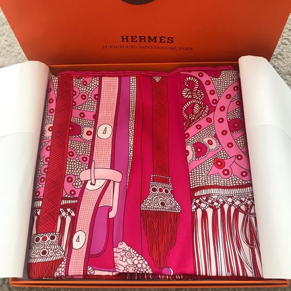 Hermes Accessories - NWT AUTH HERMES SCARF